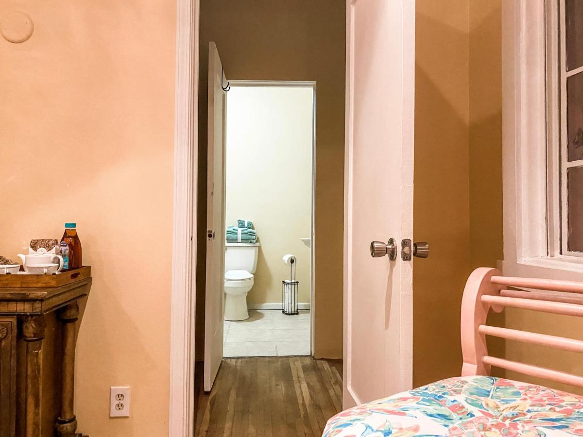 Island Girl Spa + Bed And Breakfast Los Ángeles Exterior foto