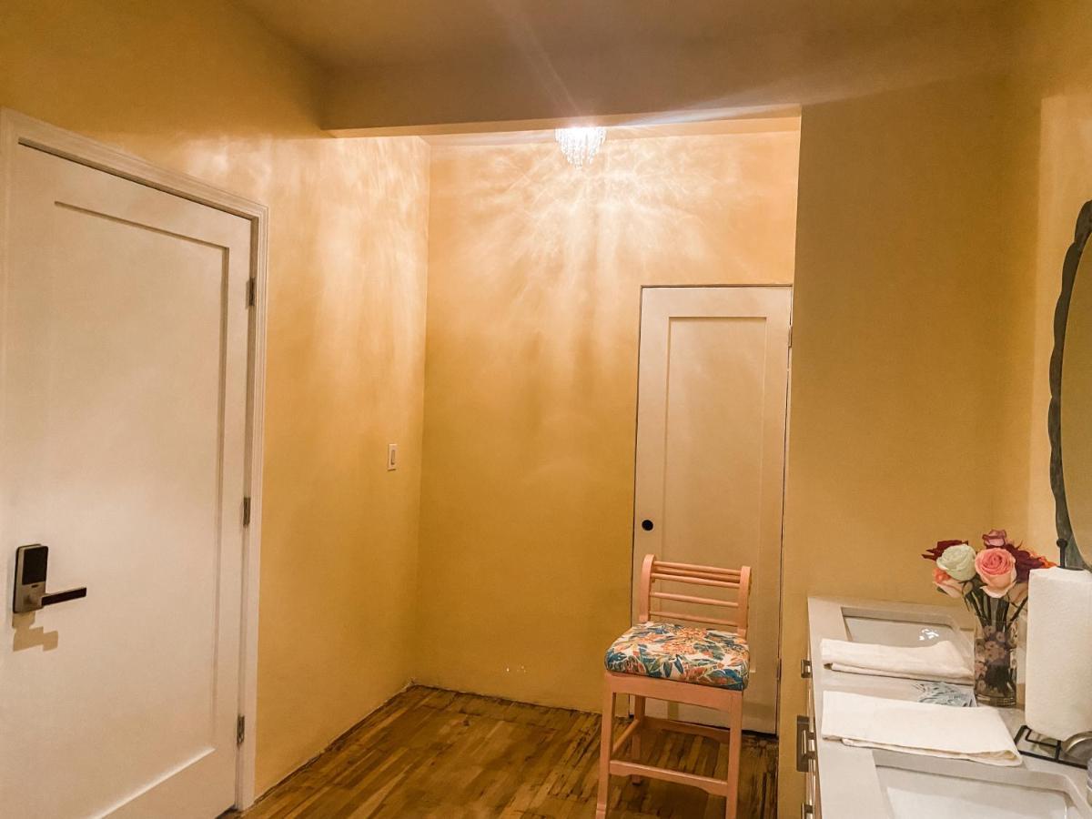 Island Girl Spa + Bed And Breakfast Los Ángeles Exterior foto