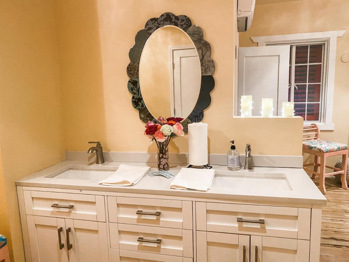 Island Girl Spa + Bed And Breakfast Los Ángeles Exterior foto